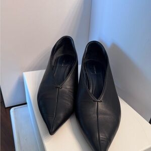 Celine Black Leather Women's Shoes with mini heel